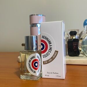 Etat Libre D’Orange - Hermann A Mes Cotes